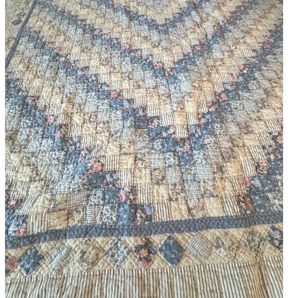 Blue Floral Patchwork - Picture 6 of 12